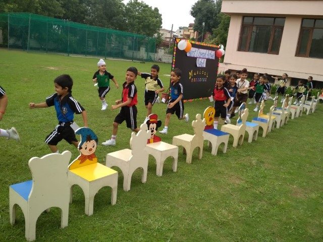 Tiny Tots of the Pre-Primary Section had fun playing the game musical chairs  in the school. – Mount Carmel School